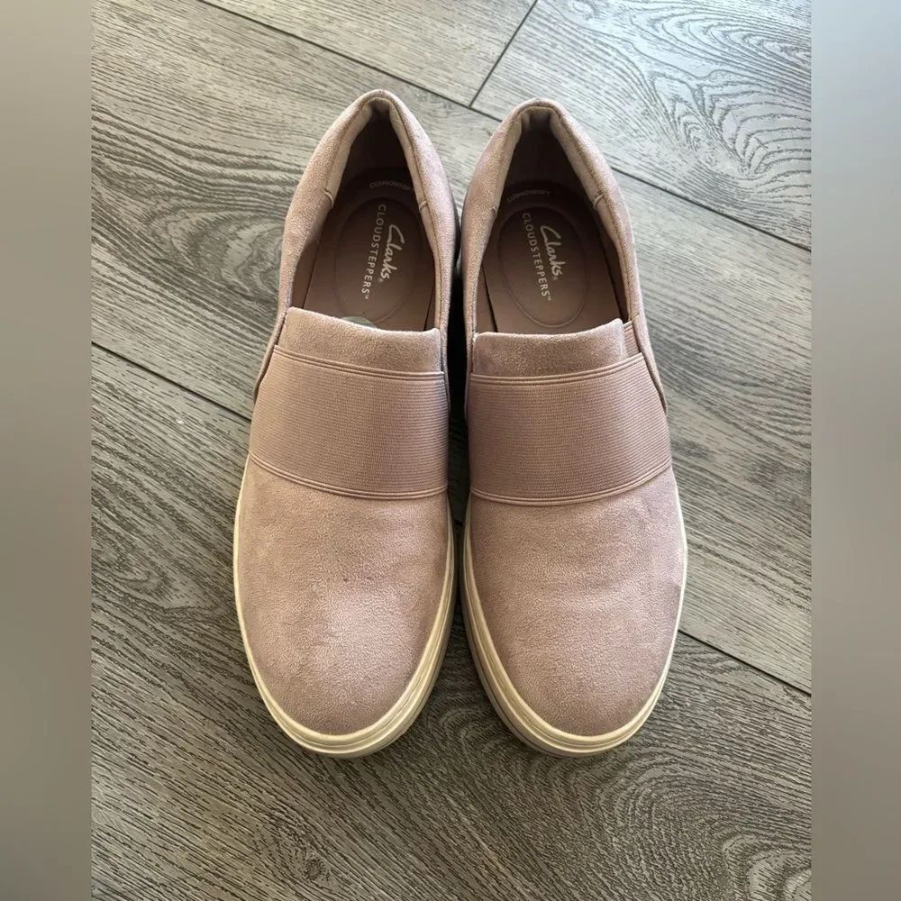 Clark’s Pink Slip-On Shoes NWOT